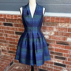 Vince Camuto Blue Green Plaid Fit & Flare Mini Dress Size 4 Pleated V-Neck Boho